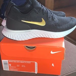 Women’s Nike Epic React Flyknit size: 9